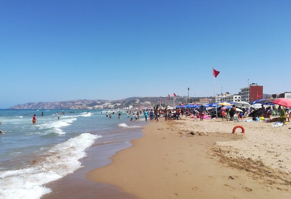 تقرير: أكثر من 95% من مياه السباحة بشواطئ المغرب مطابقة للمعايير الدولية