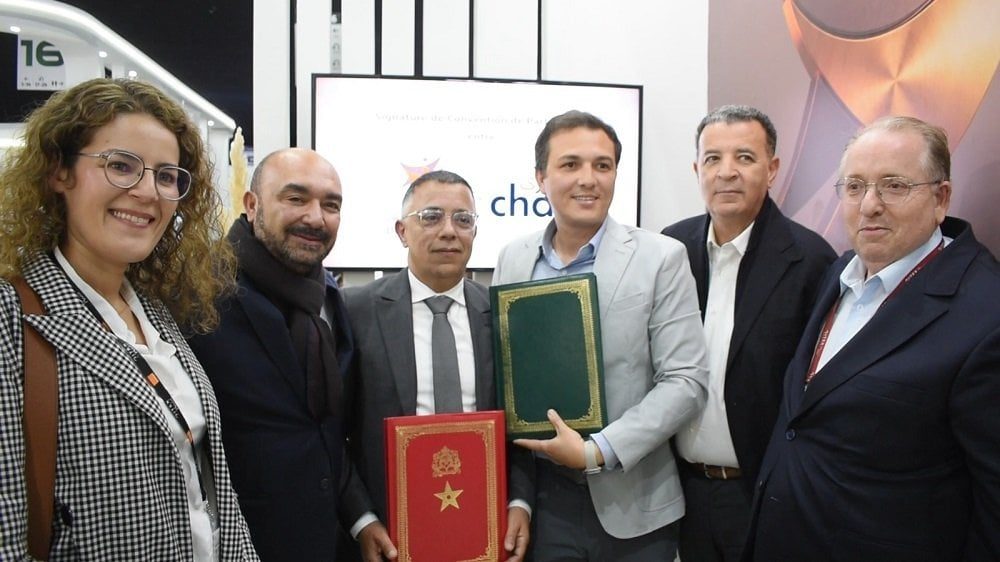 البنك البريدي وشاري يوقعان شراكة لتعزيز التحول الرقمي في المدفوعات بالمغرب