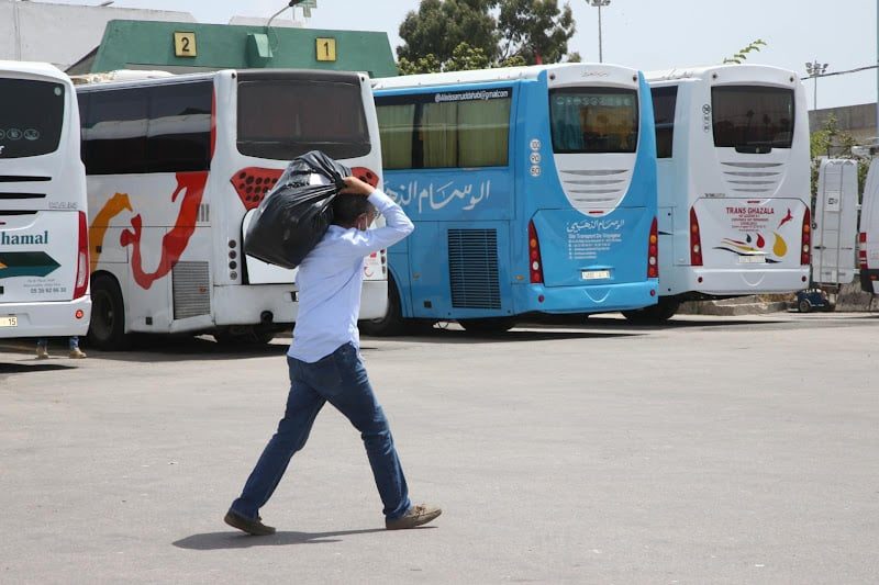 شكاوى من تجاوزات وانتهاكات داخل محطة النقل الطرقي بتطوان