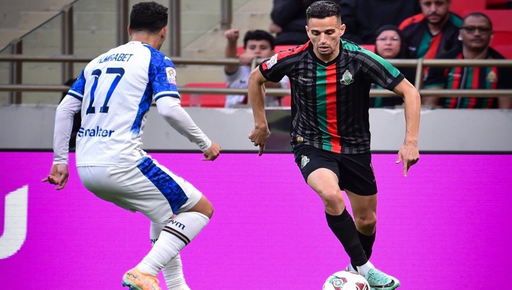كلاسيكو البطولة المغربية بين الجيش الملكي والرجاء يتصدر الجولة السابعة عشرة