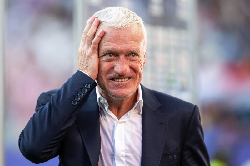 ديشان يرفع شعار الحذر قبل مواجهة المغرب: منتخب قوي ويستحق الاحترام