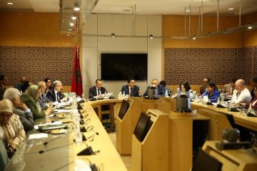 البرلمان يحصن هيئة الأطباء: رفض هبات شركات المستلزمات الطبية لحماية النزاهة المهنية