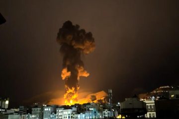 الغارات الأمريكية على إيران: واشنطن تستأنف العقوبات ردًا على هجمات مضيق هرمز
