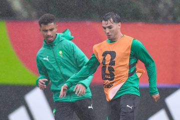المنتخب المغربي يختتم تحضيراته لمواجهة فرنسا في ربع نهائي كأس العالم 2026.. شادي رياض يشارك والصيباري يواصل التأهيل