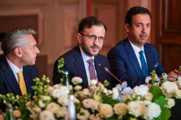 جهود الوساطة بين إيران وأمريكا تتجدد بعد التصعيد العسكري الأخير
